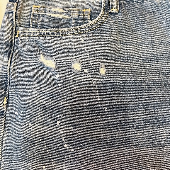 Flying Monkey Size 31 Over Sized and Distressed, Cropped Boyfriend Jeans - Picture 4 of 7